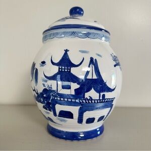 Vintage 10" Blue And White Porcelain Pagoda Ginger Jar
